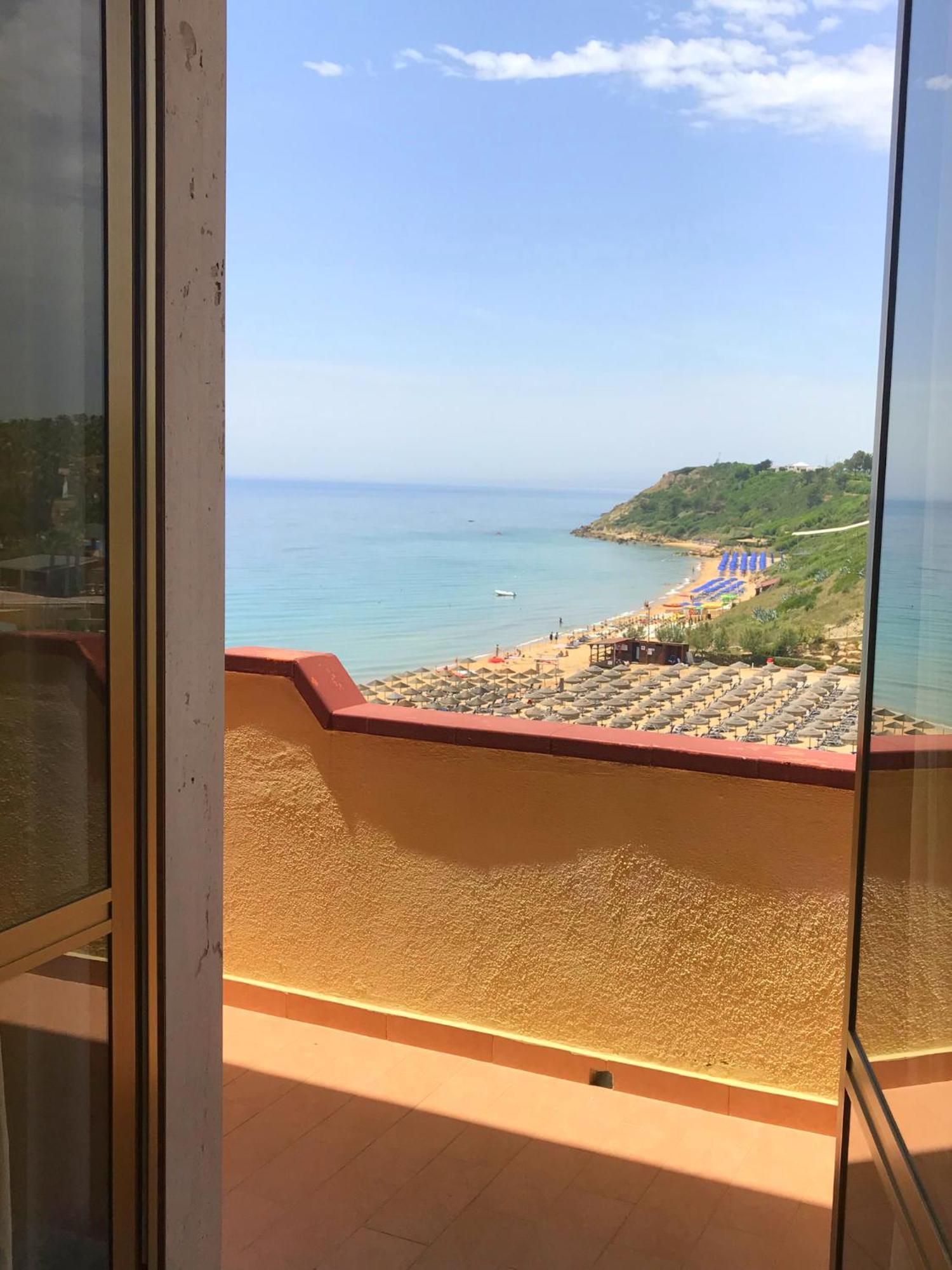 Appartamenti E Stanze Onde Blu Le Castella  Dış mekan fotoğraf